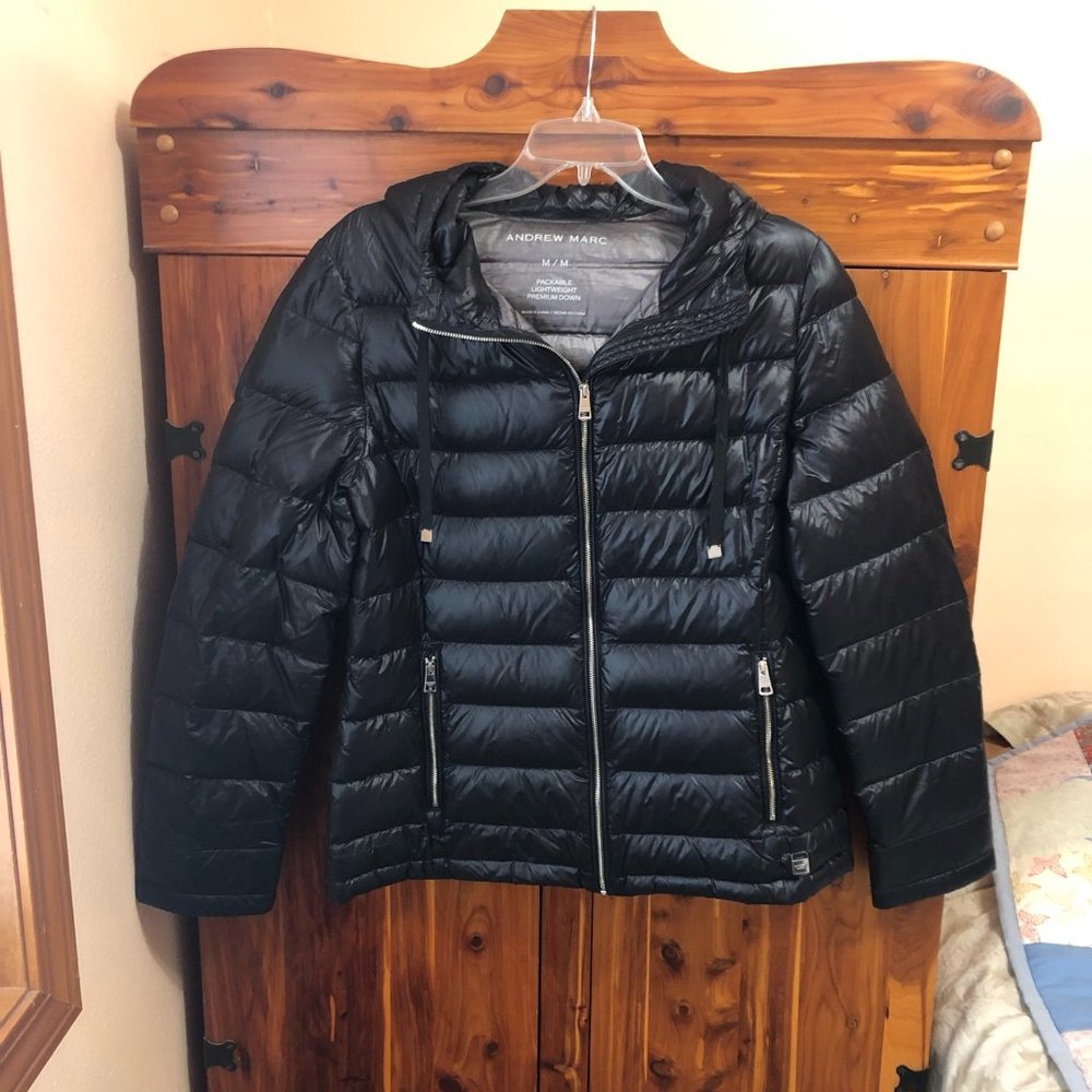 Black Down Puffer Jacket, Size M